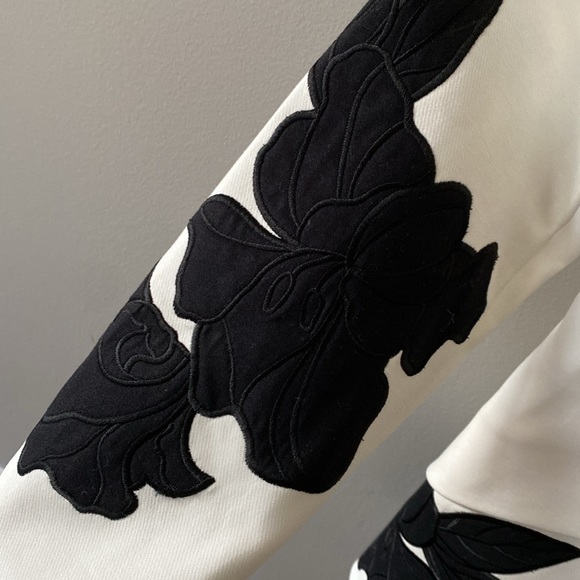 WHBM Blazer - Picture 2 of 5